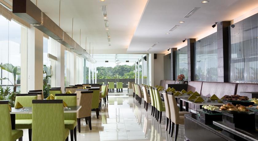 Hotel Santika Bogor Restaurante foto